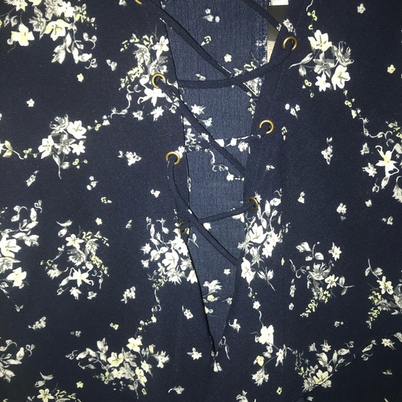 Long sleeve floral crop top - Picture 2 of 2